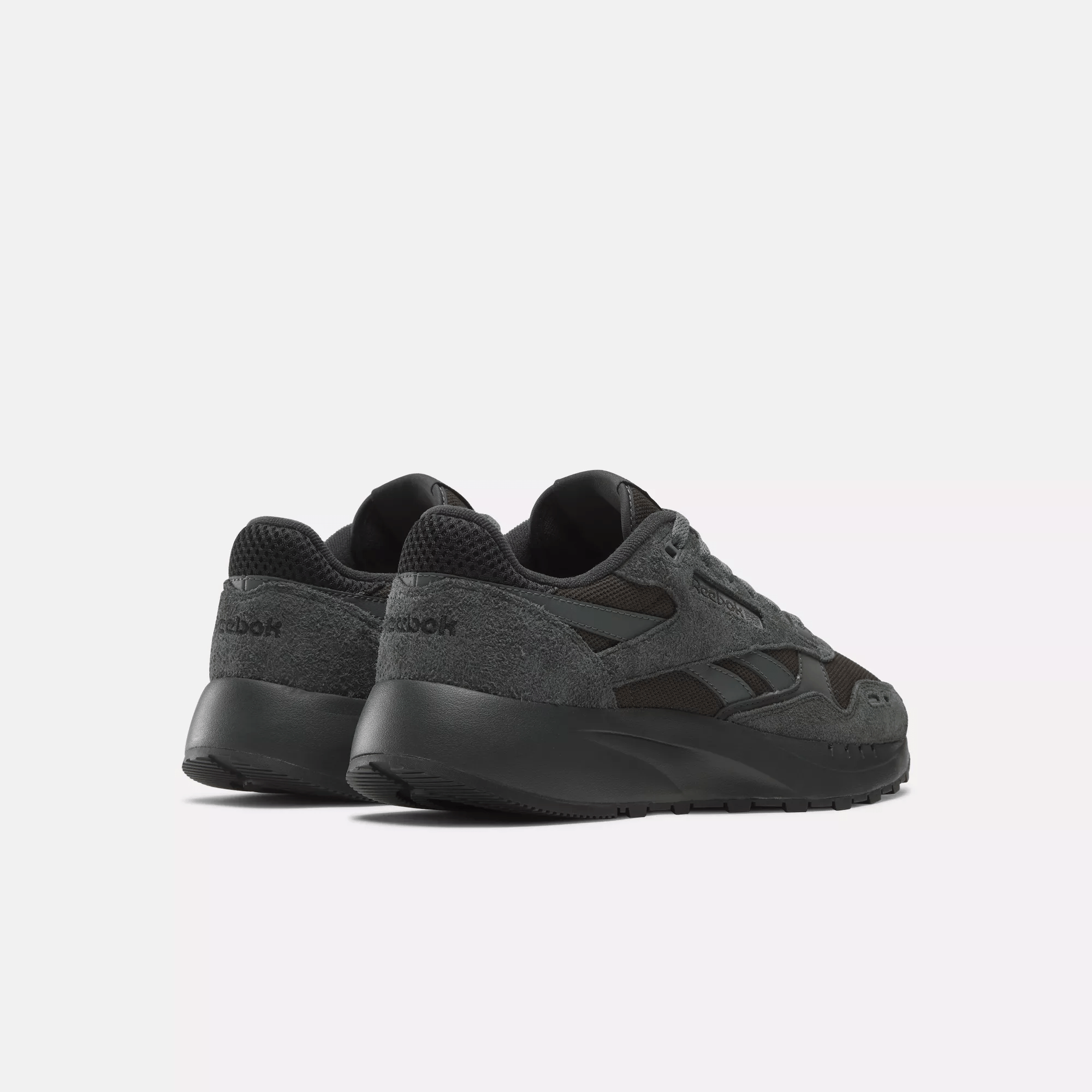 [100201039] MENS REEBOK CLASSIC LEATHER 2400