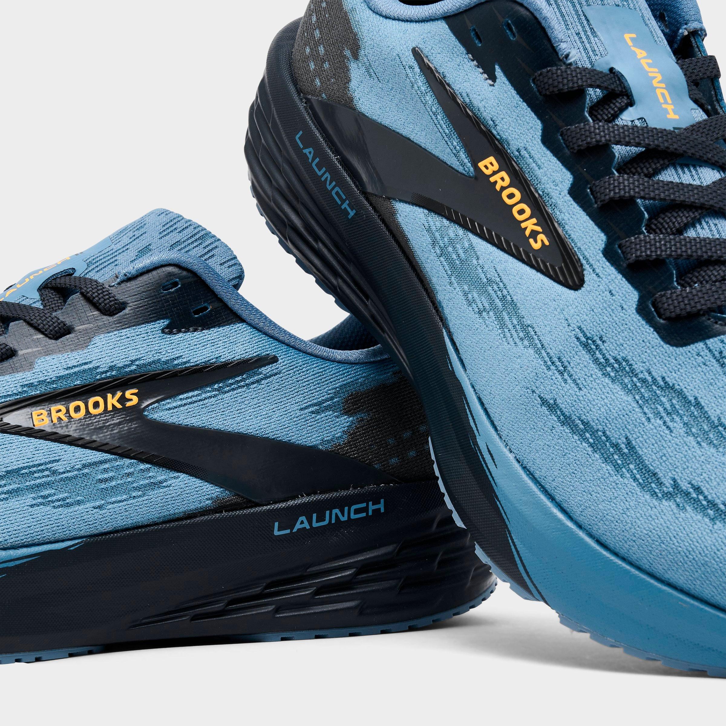 [1104501D.461] MENS BROOKS LAUNCH 11