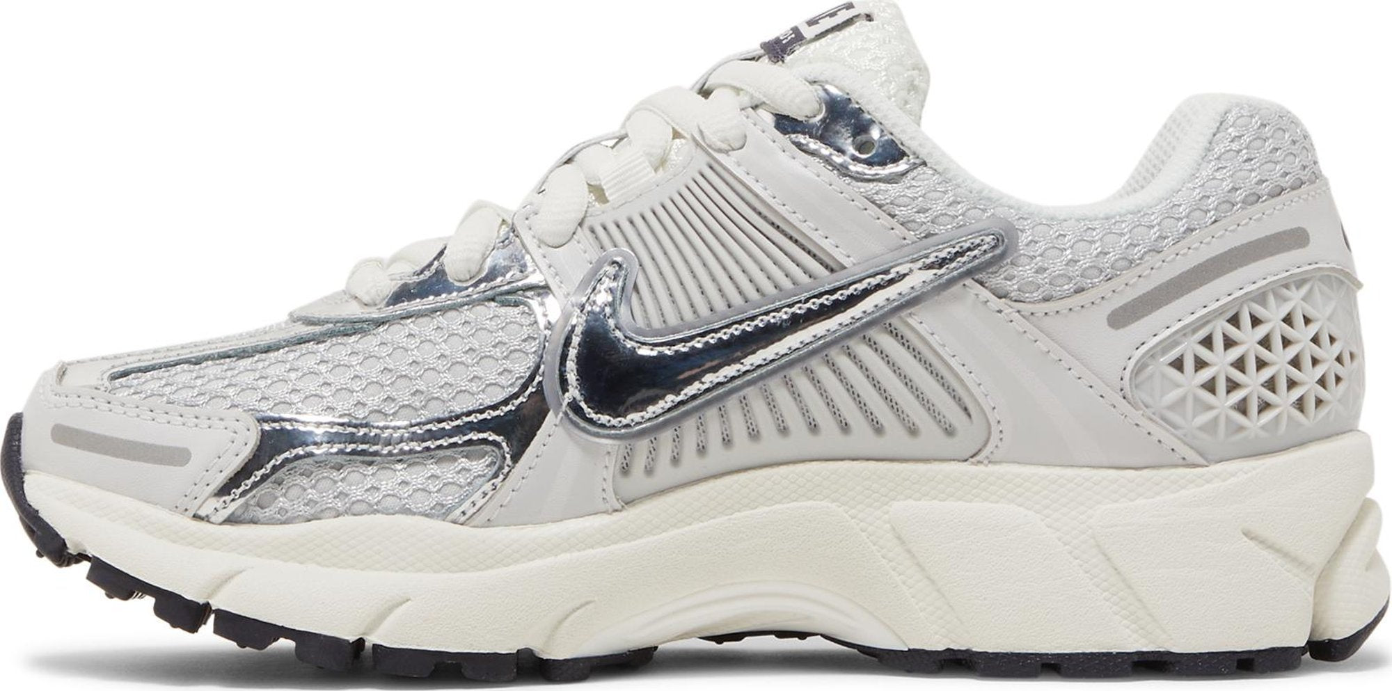 [FD0884-025] Womens Nike Zoom Vomero 5 (W) 'Photon Dust Metallic Silver'