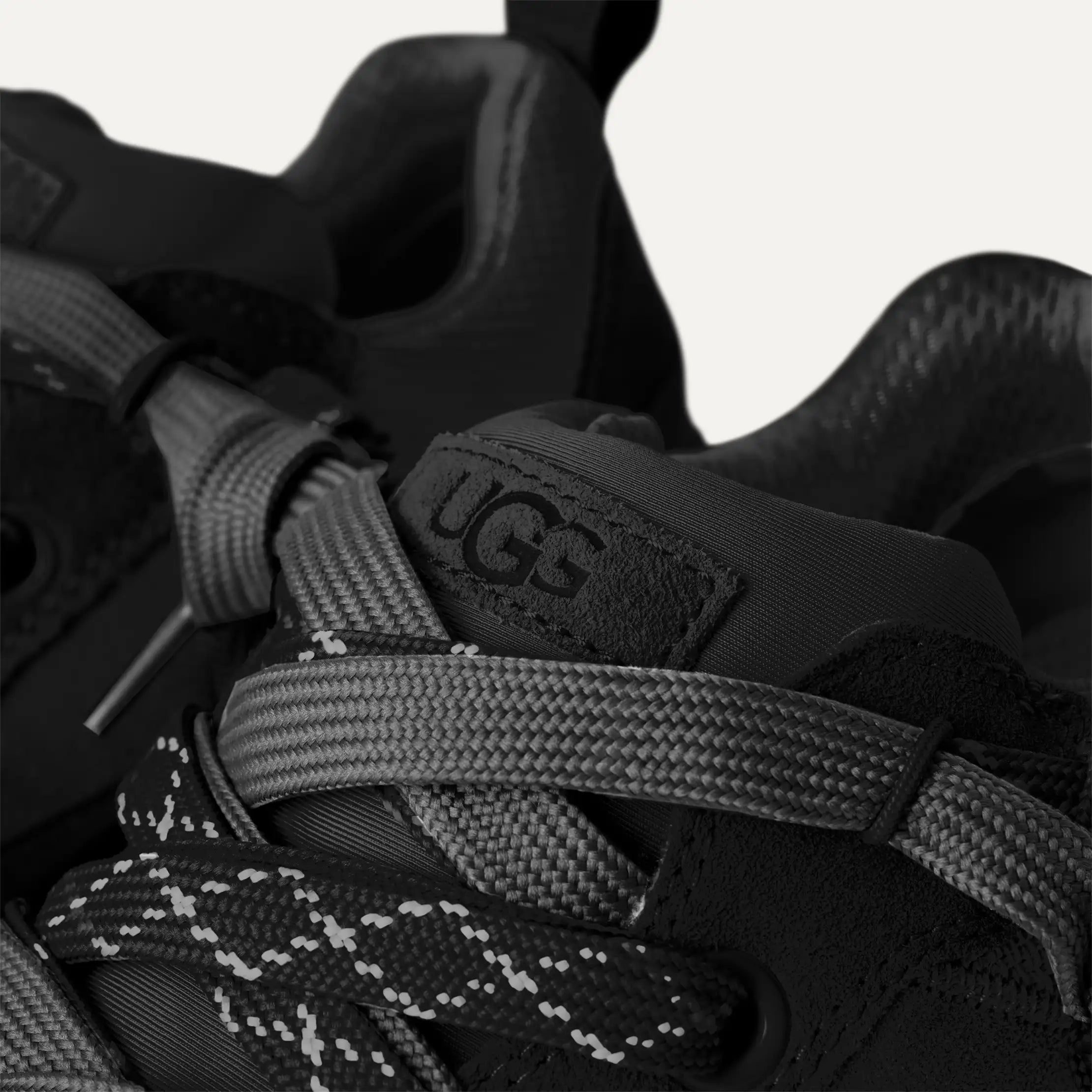 [1168890-BLK] WOMENS UGG LO LOWMEL