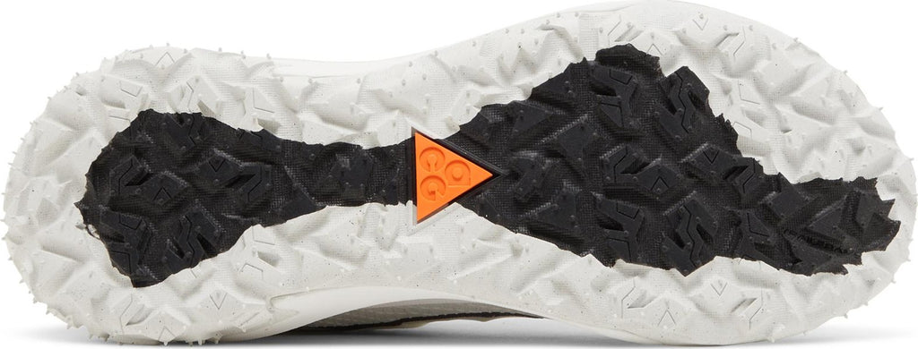 [DV7903-001] Mens Nike ACG MOUNTAIN FLY 2 LOW 'WHITE BRIGHT MANDARIN'