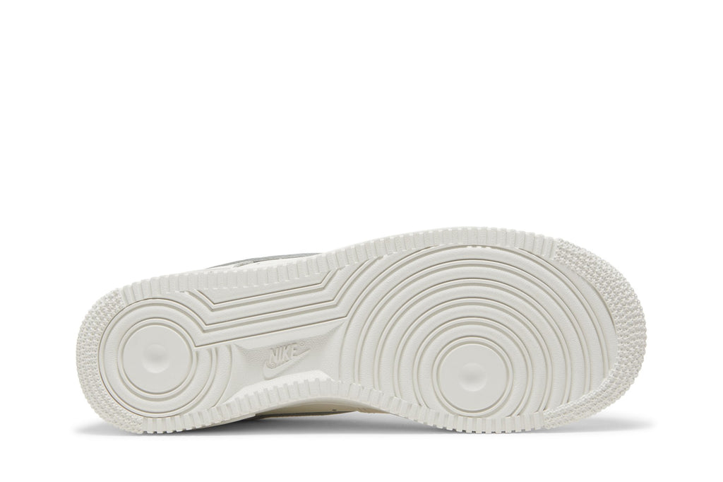 [FJ4559-133] Womens Nike AIR FORCE 1 LOW '07 LV8 'NEEDLEWORK'
