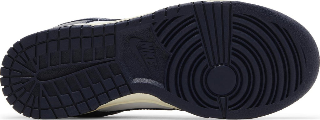 [FN7197-100] Womens Nike DUNK LOW PRM 'VINTAGE NAVY'
