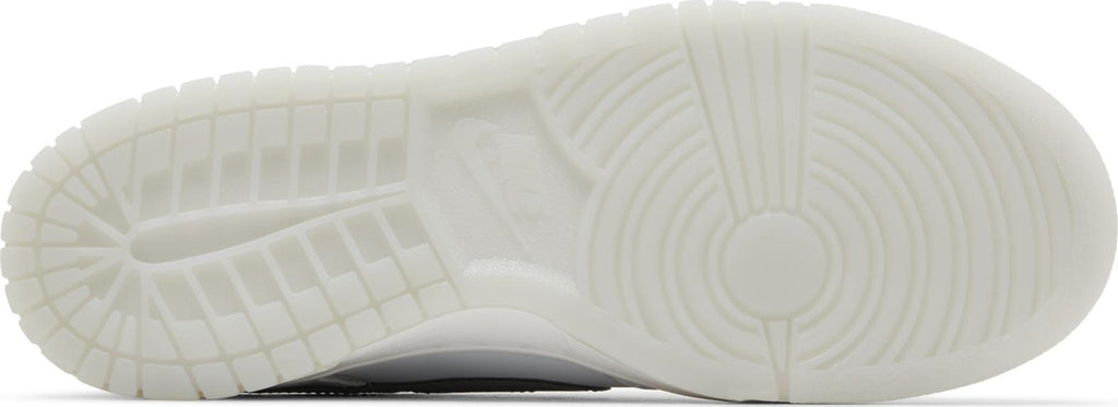 [FV0365-100] Grade School Nike Dunk Low 'Reflective Swoosh White' (GS)