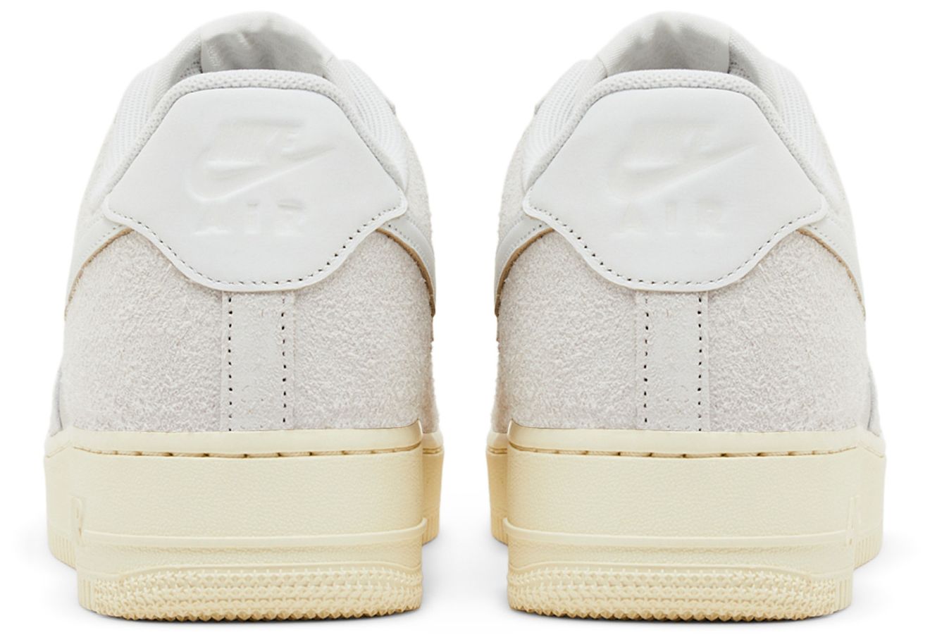 [HF2897-001] MENS NIKE AIR FORCE 1 '07 LX