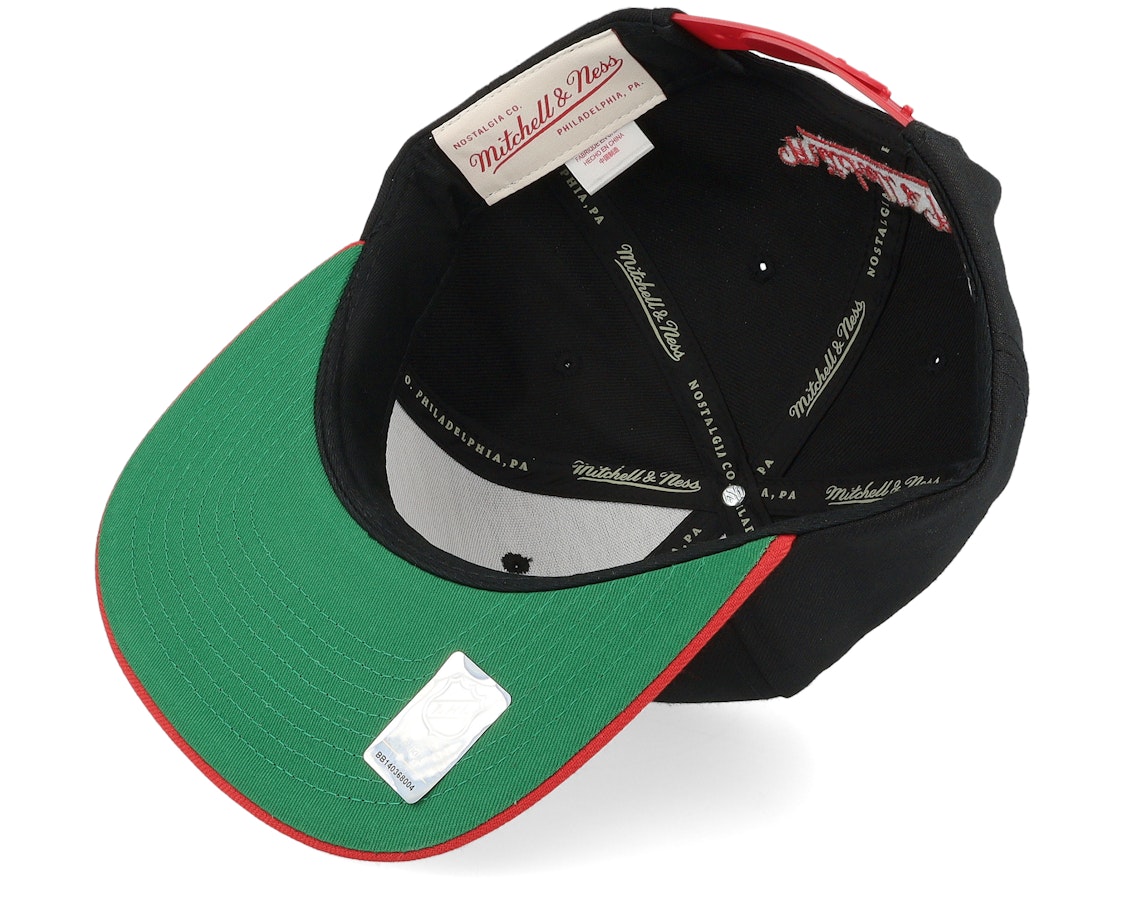 MENS MITCHELL & NESS NHL TEAM 2 TONE 2 SNAPBACK BLACKHAWKS
