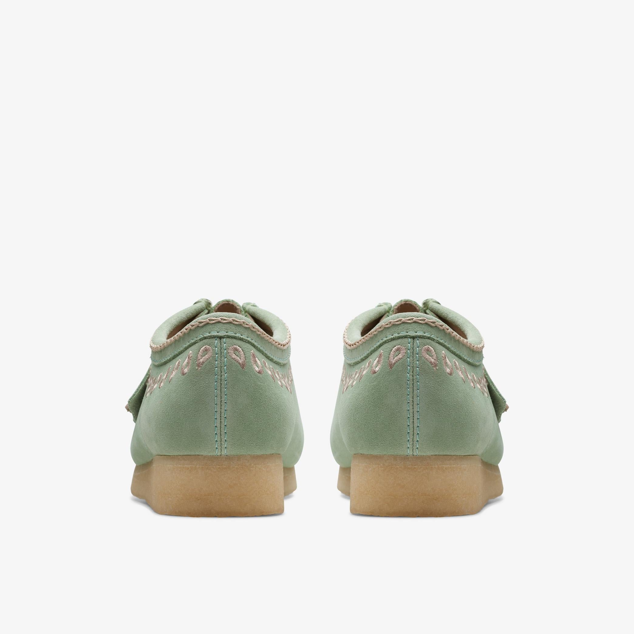 [26172073] Mens CLARKS WALLABEE - GREEN EMBROIDERY