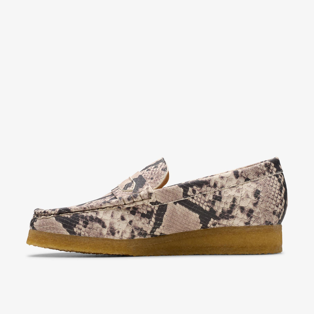 [26178222] WOMENS CLARKS WALLABEE LOAFER