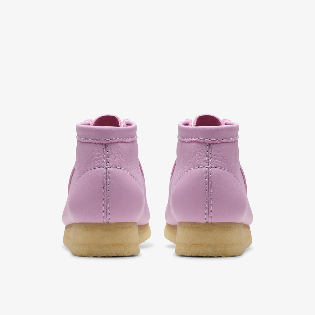 [26180648] WOMENS CLARKS WALLABEE BOOT.