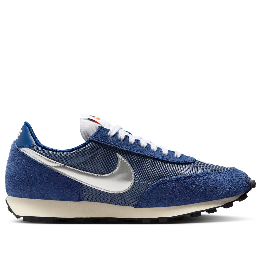 [BV7725-401] WOMENS NIKE DAYBREAK SP 'BLUE VOID DIFFUSED BLUE'