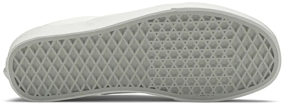 [VN000EYEW00] MENS VANS UA CLASSIC SLIP-ON TRUE WHITE - TRUE WHITE/TRUE WHITE