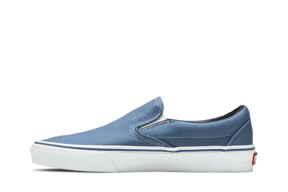 [VN000EYENVY] MENS VANS UA CLASSIC SLIP-ON NAVY - NAVY