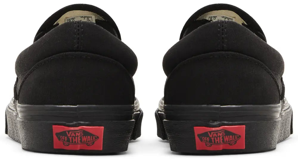 [VN000EYEBKA] MENS VANS UA CLASSIC SLIP-ON BLACK/BLACK - BLACK/BLACK