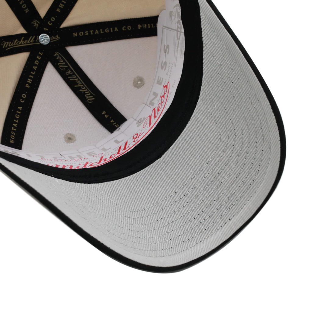 Mens Mitchell & Ness MLB GAME ON PRO SNAPBACK PIRATES