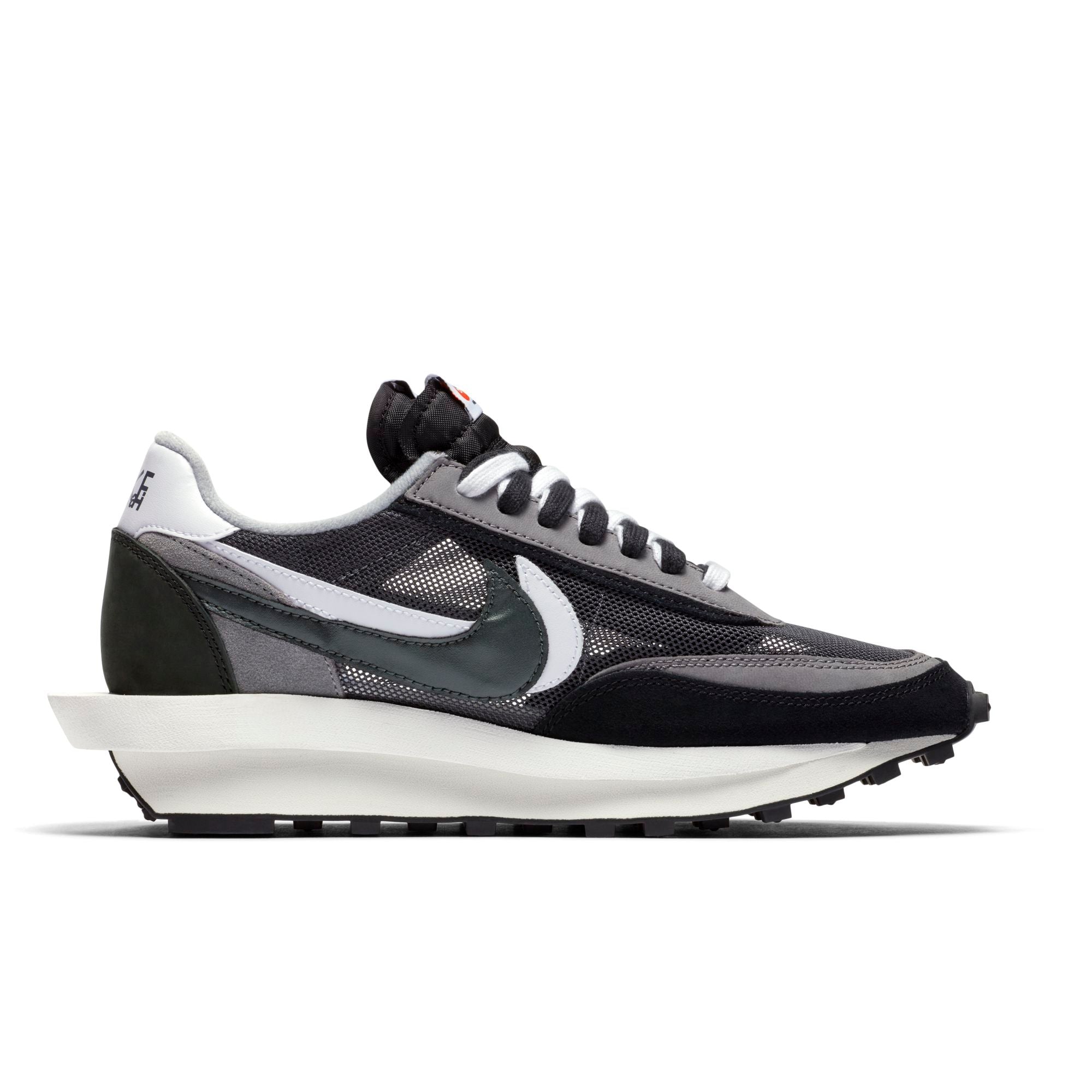 [BV0073-001] Mens Nike LD Waffle 'sacai Black'