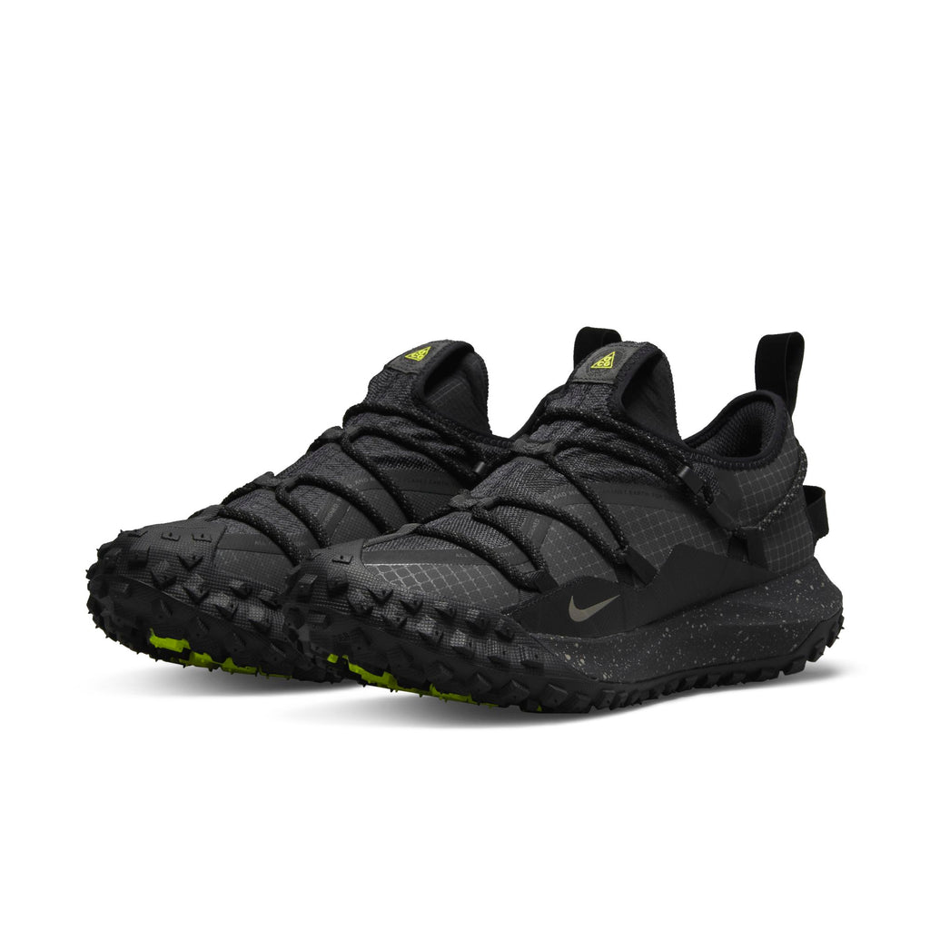 [DD2861-002] Mens Nike ACG MOUNTAIN FLY LOW GORE-TEX SE 'DARK SMOKE GREY'
