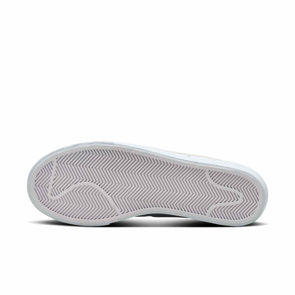 [DJ0292-115] Womens Nike BLAZER LOW PLATFORM 'WHITE LIFE LIME'