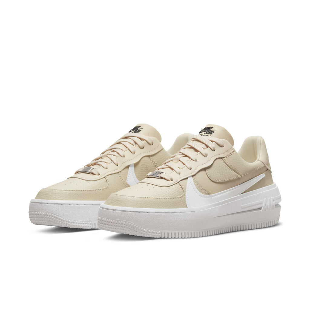 [DJ9946-200] WOMENS NIKE AIR FORCE 1 PLT.AF.ORM 'FOSSIL'