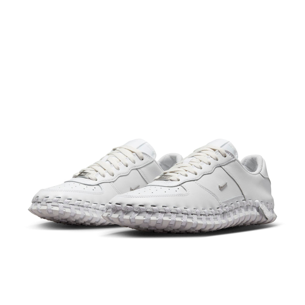 [DR0424-100] Womens Nike J FORCE 1 LOW LX 'JACQUEMUS WHITE'