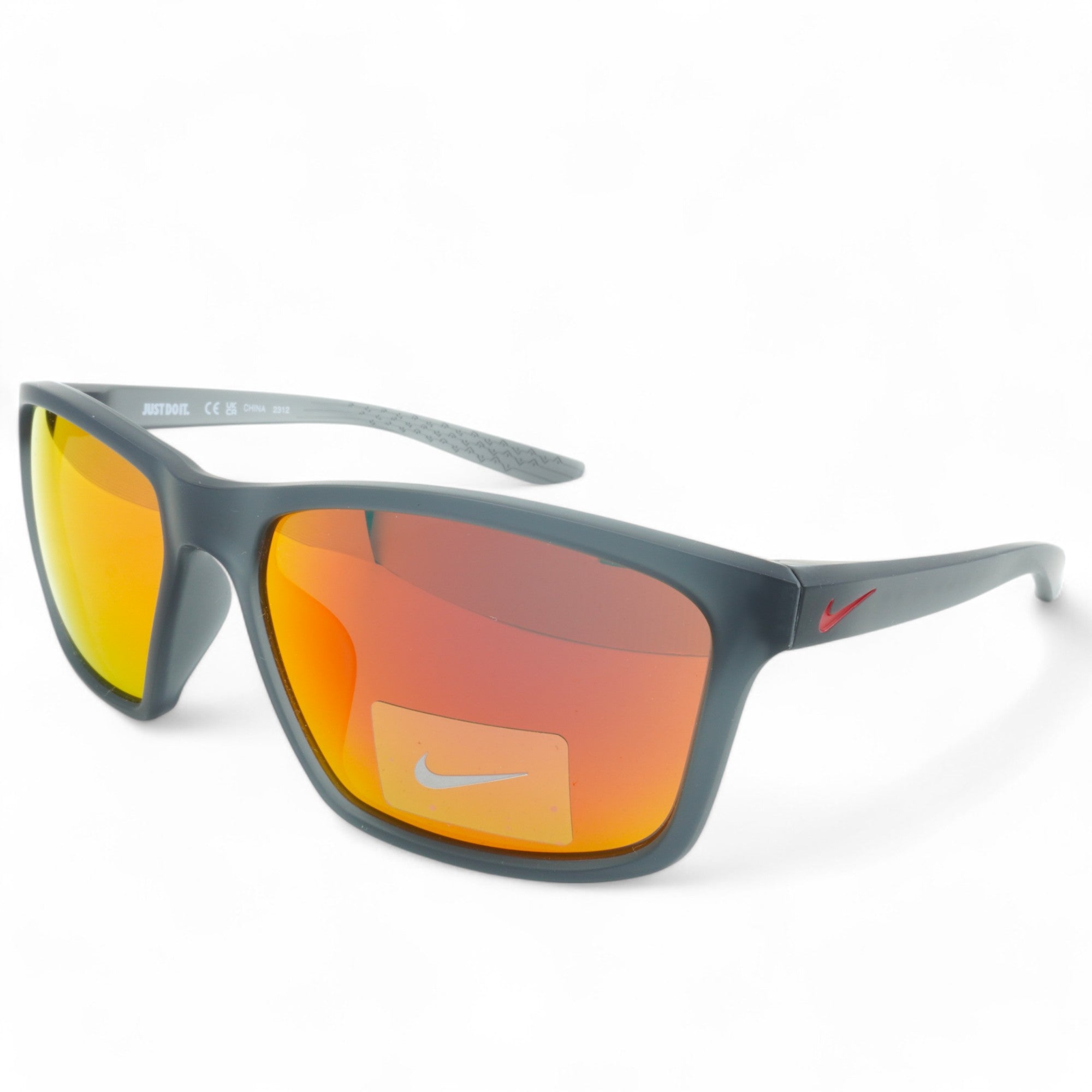 [FJ1998-016] UNISEX NIKE VALIANT M SUNGLASSES