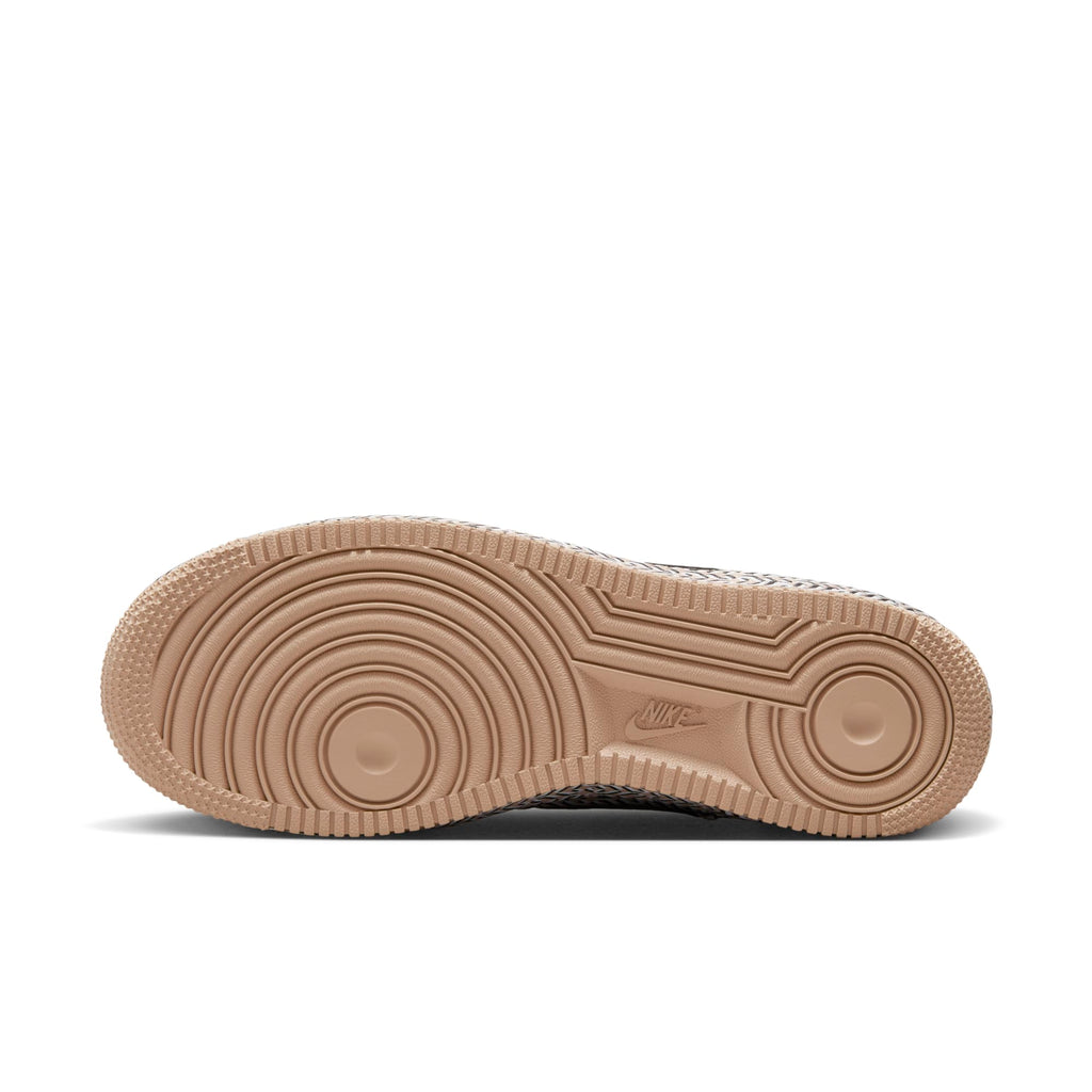[DZ2789-200] Womens Nike AIR FORCE 1 LX X UNITED