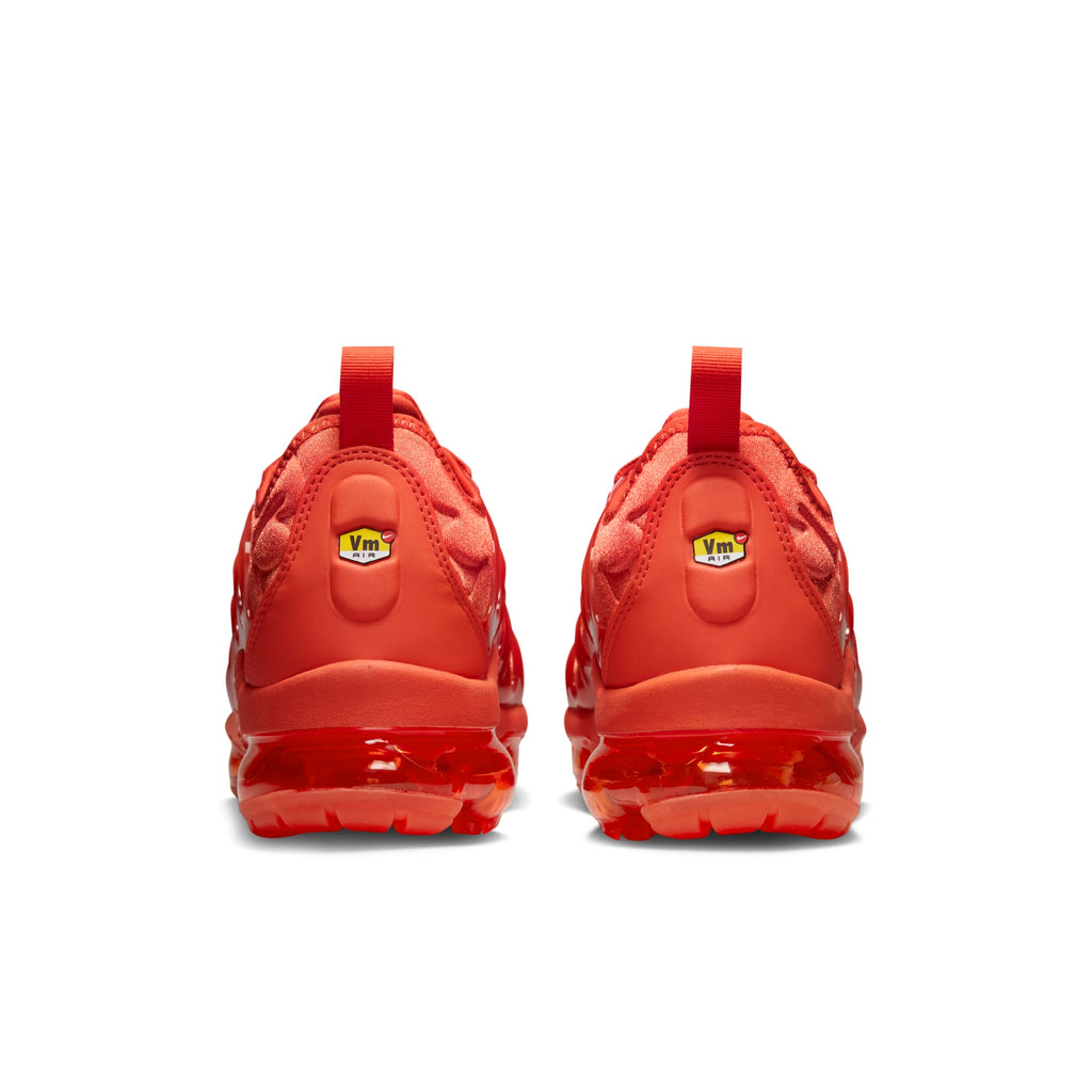 [DZ4440-800] Womens Nike AIR VAPORMAX PLUS 'TRIPLE ORANGE'