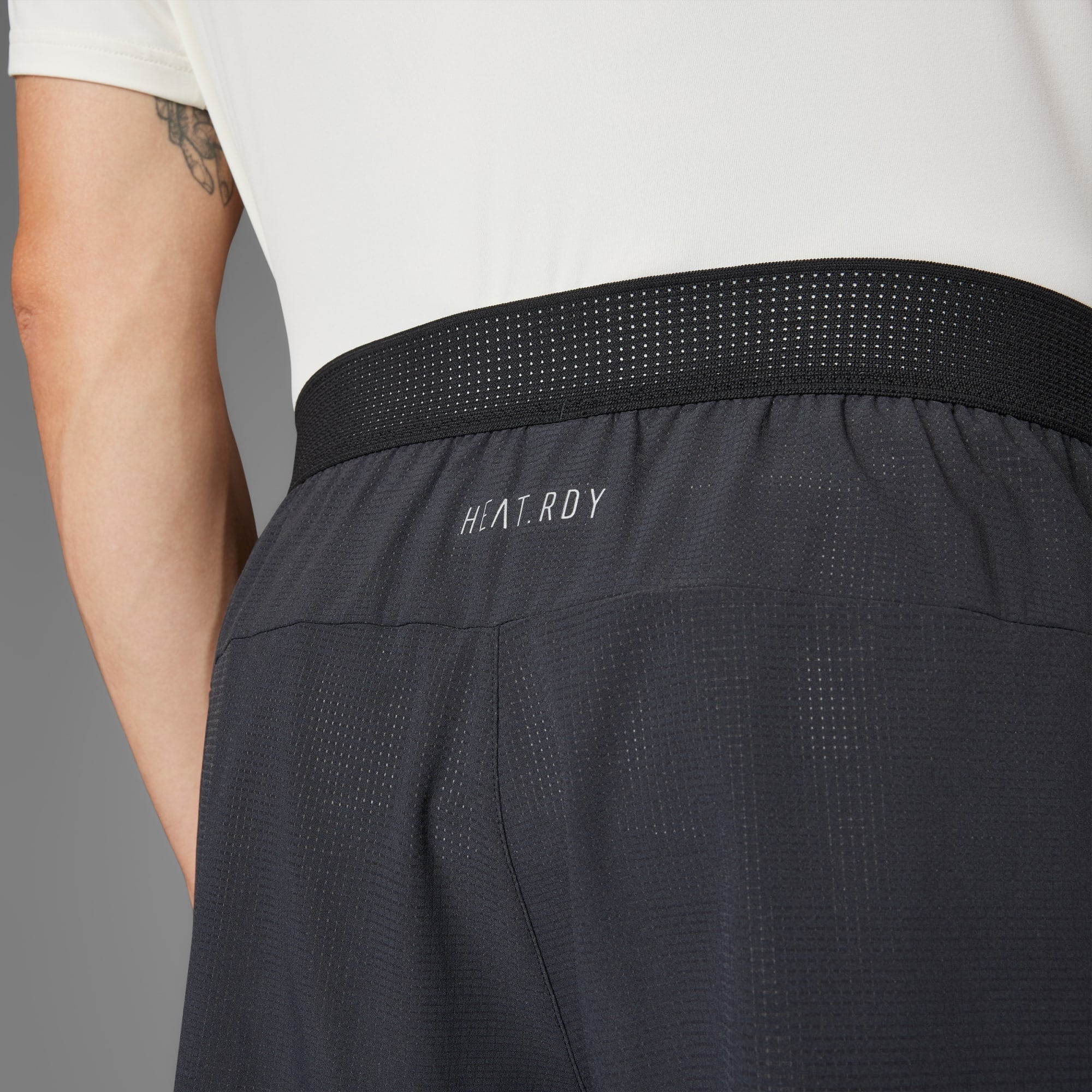 [IS3732] MENS ADIDAS DESIGNED FOR TRAINING HIIT WORKOUT HEAT.RDY SHORTS
