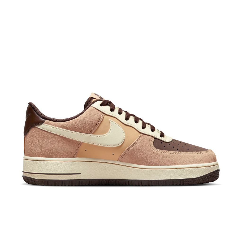 [FB8878-200] Mens Nike AIR FORCE 1 '07 LV8