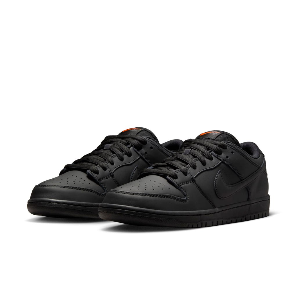 [FJ1674-001] Mens Nike SB Dunk Low Pro 'Triple Black'
