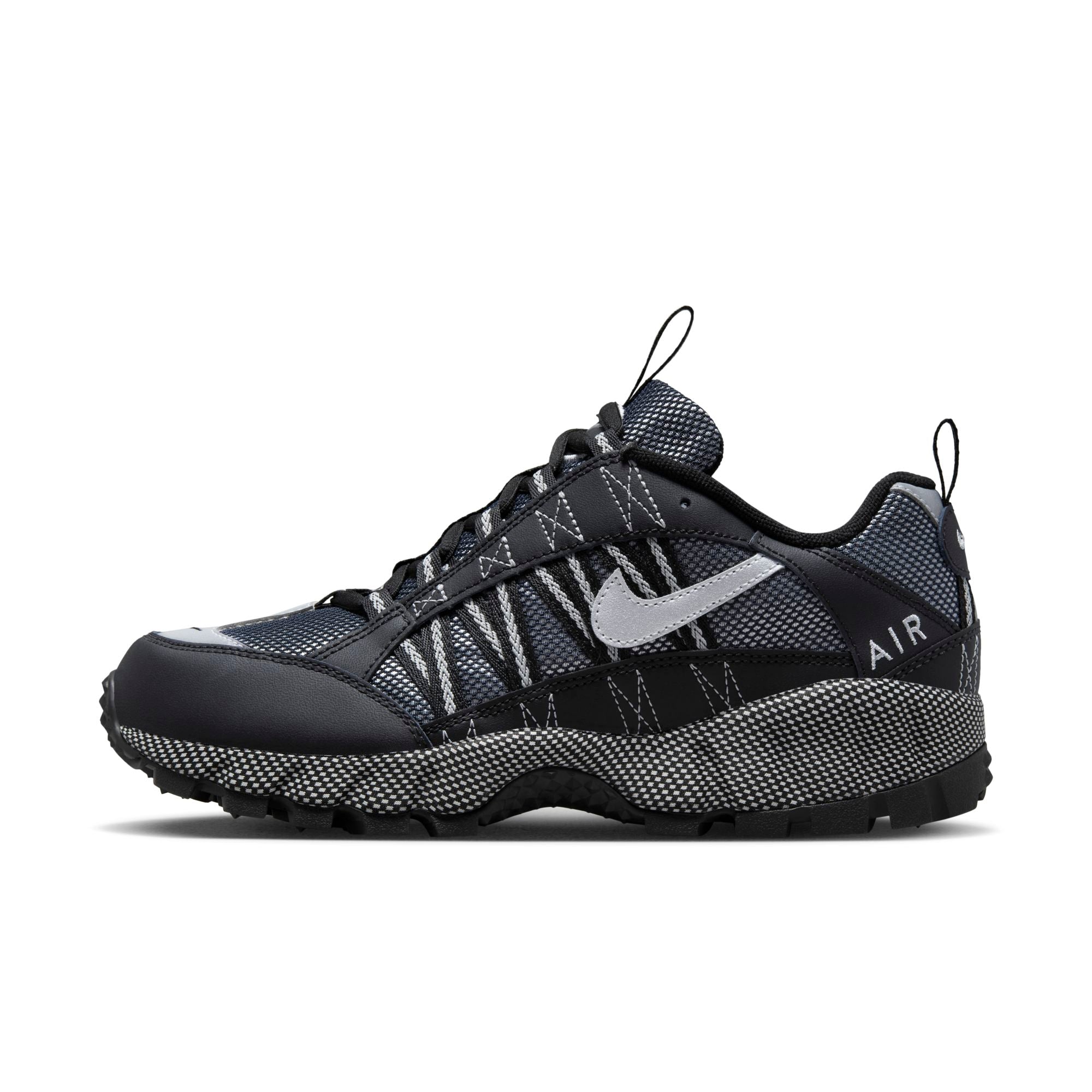 [FJ7098-002] Mens Nike AIR HUMARA QS 'BLACK METALLIC SILVER'