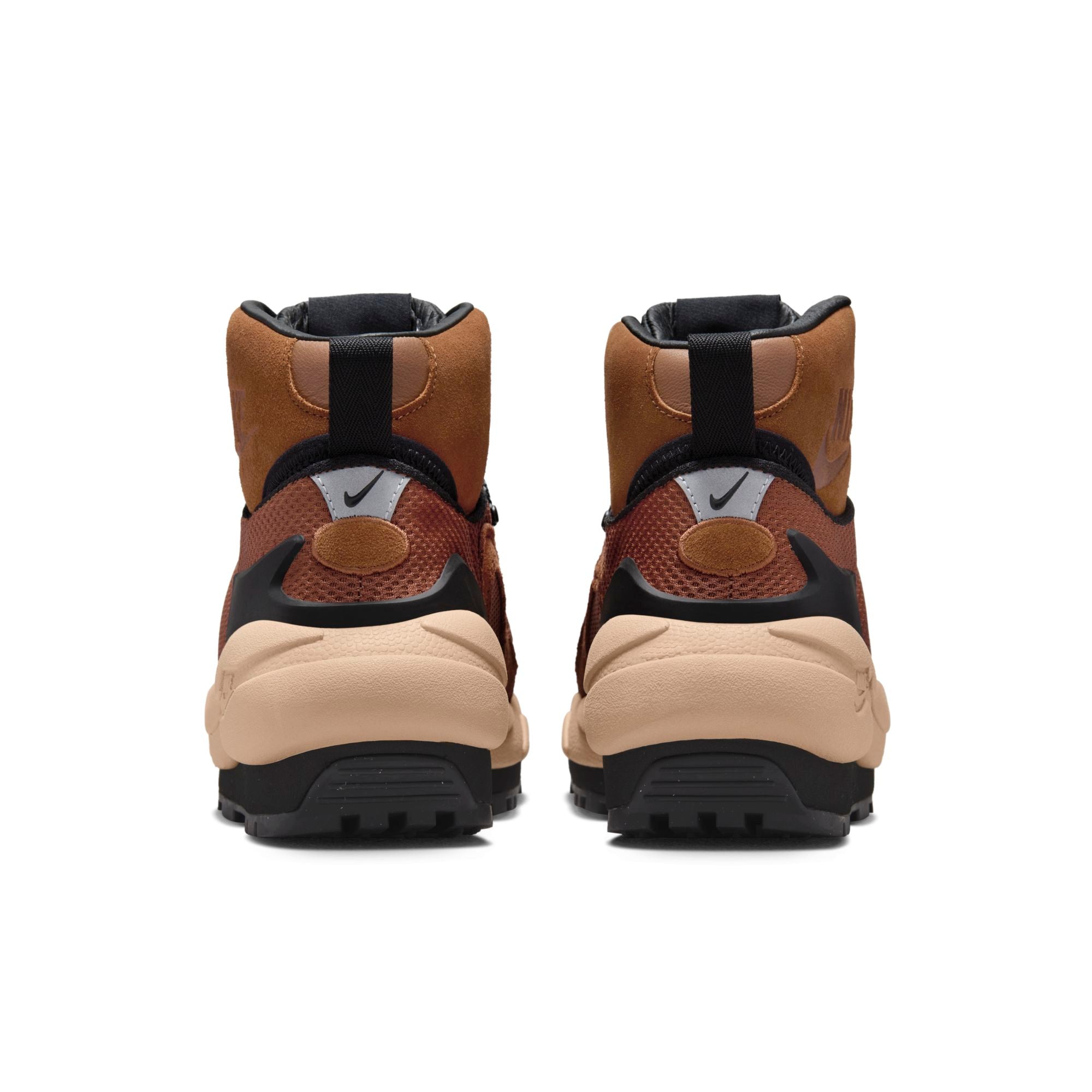 [FN0563-200] Mens Nike MAGMASCAPE SP 'SACAI LIGHT BRITISH TAN'
