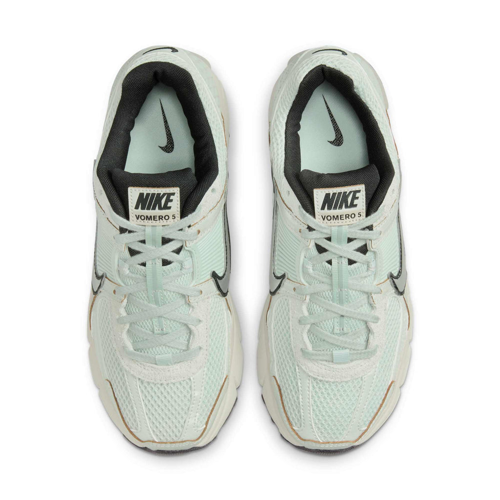 [FN6742-001] WOMENS NIKE ZOOM VOMERO 5