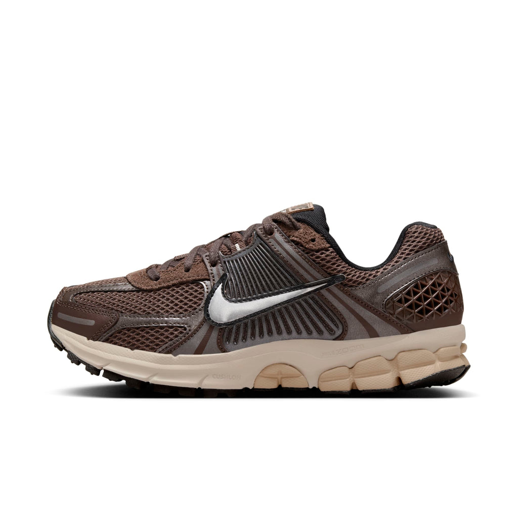 [FN6742-201] Womens Nike ZOOM VOMERO 5 'BAROQUE BROWN'