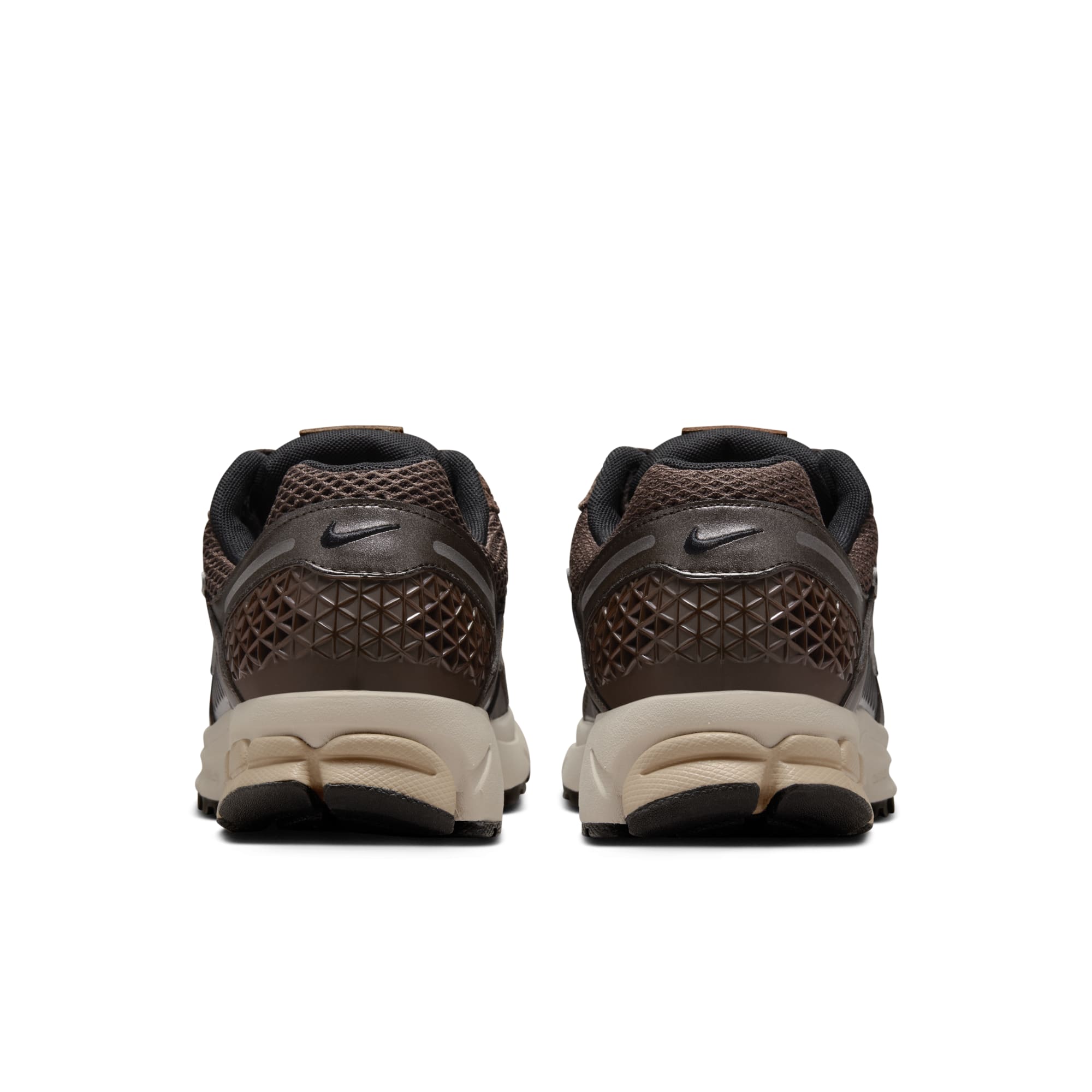 [FN6742-201] Womens Nike ZOOM VOMERO 5 'BAROQUE BROWN'