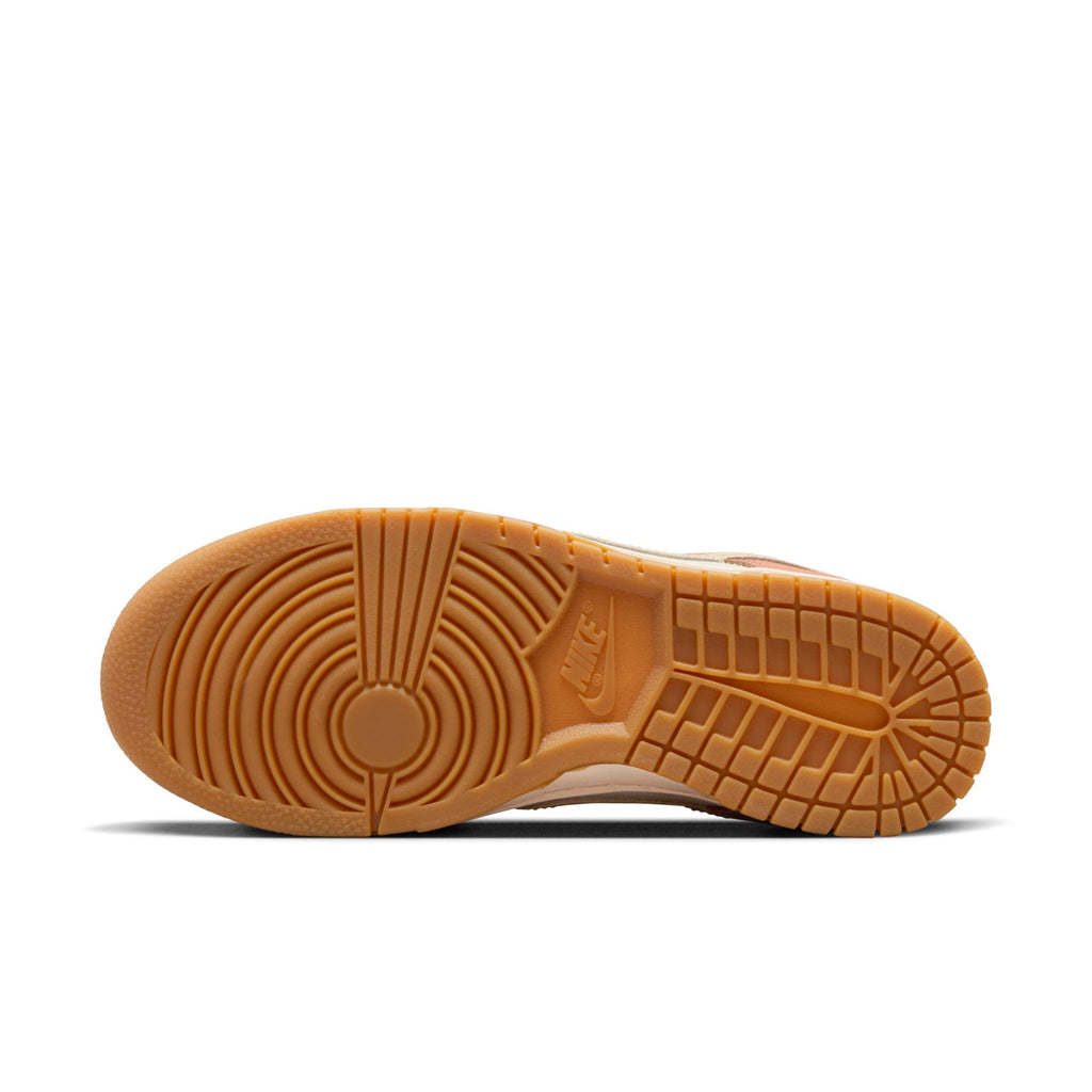 [FN7645-133] Womens Nike DUNK LOW SE 'AUSTRALIA'