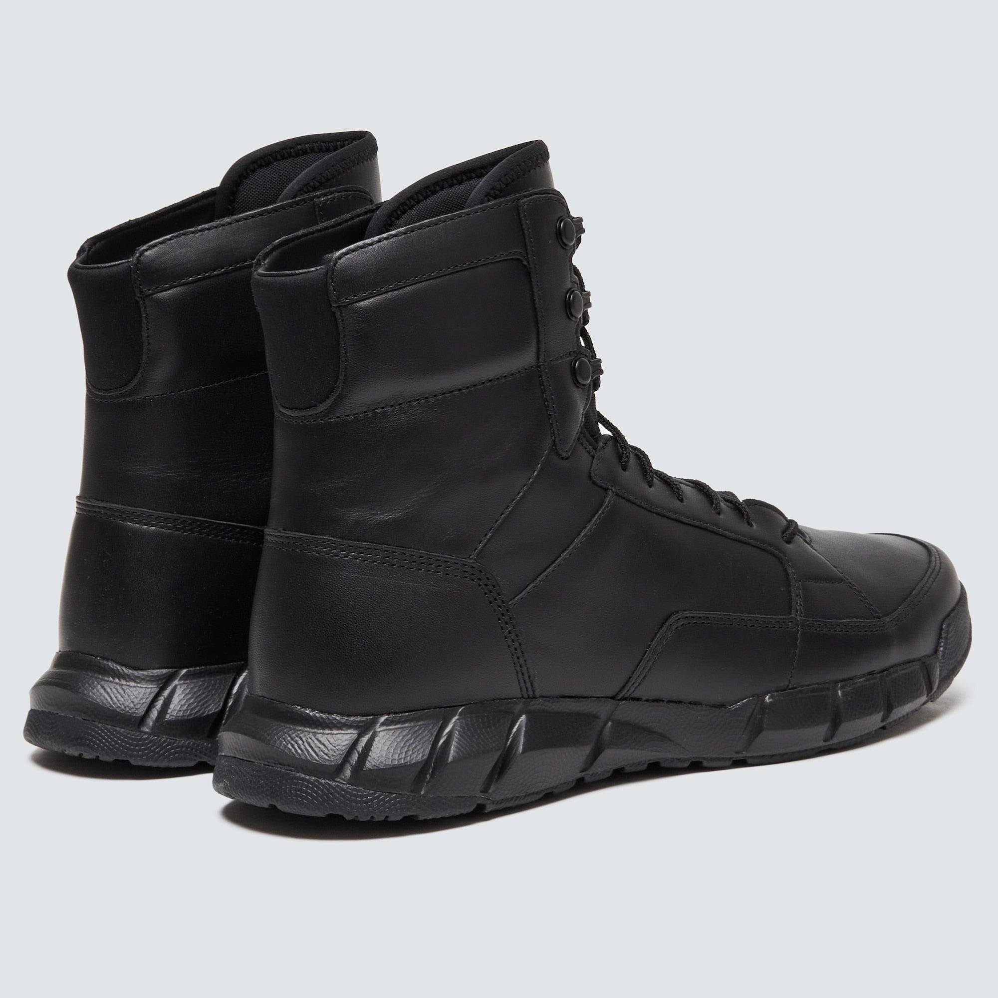 [FOF100347-02E] MENS OAKLEY LTHR COYOTE BOOT - BLACKOUT