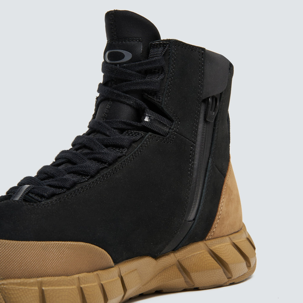 [FOF100348-9RE] MENS OAKLEY COYOTE MID ZIP BOOT - BLACKOUT/COYOTE
