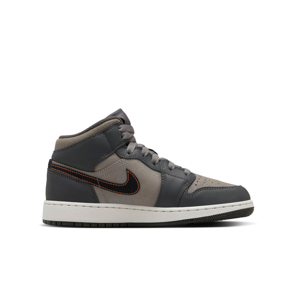 [FQ8341-017] Grade School Air Jordan RETRO 1 MID SE 'NIGHT STADIUM (GS)'