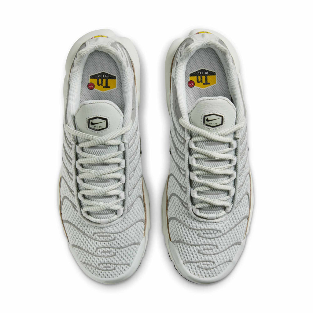 [FV8480-002] WOMENS NIKE AIR MAX PLUS