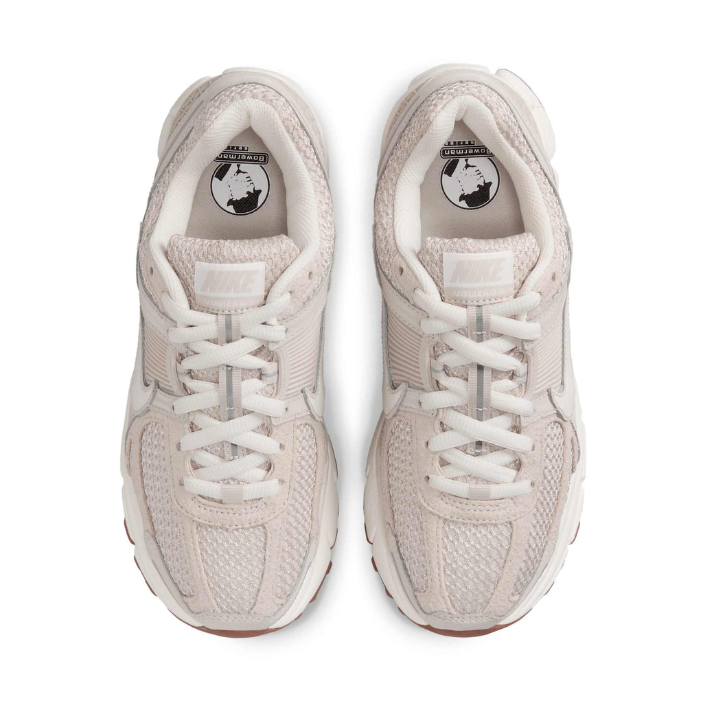 [FZ3780-101] WOMENS NIKE ZOOM VOMERO 5