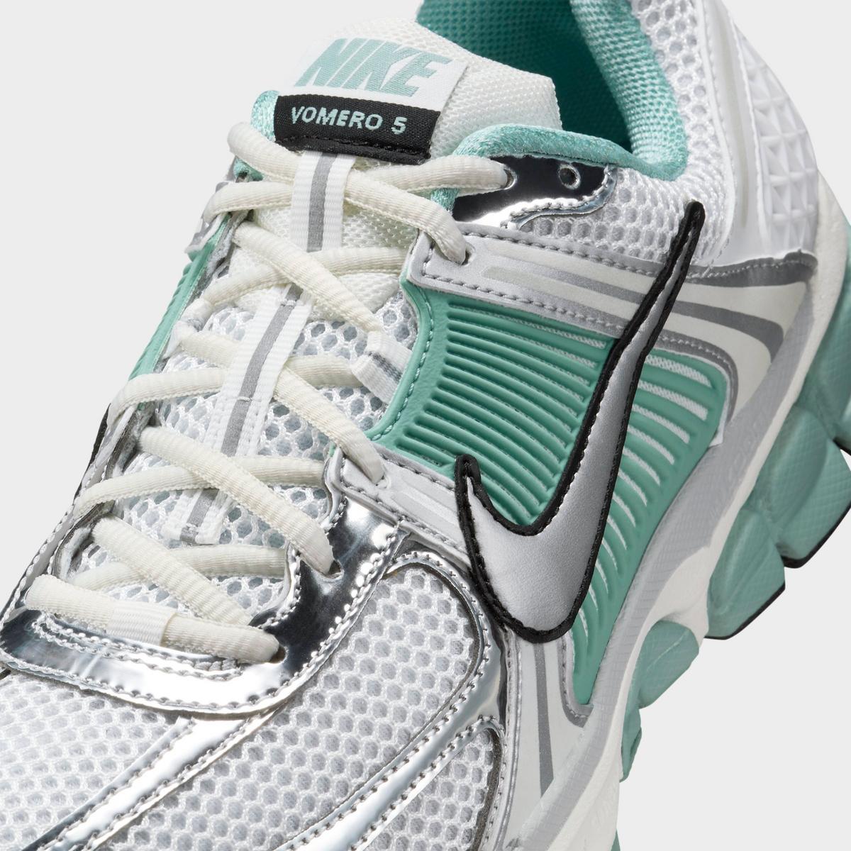 [HF1877-101] WOMENS NIKE ZOOM VOMERO 5 'CANNON'