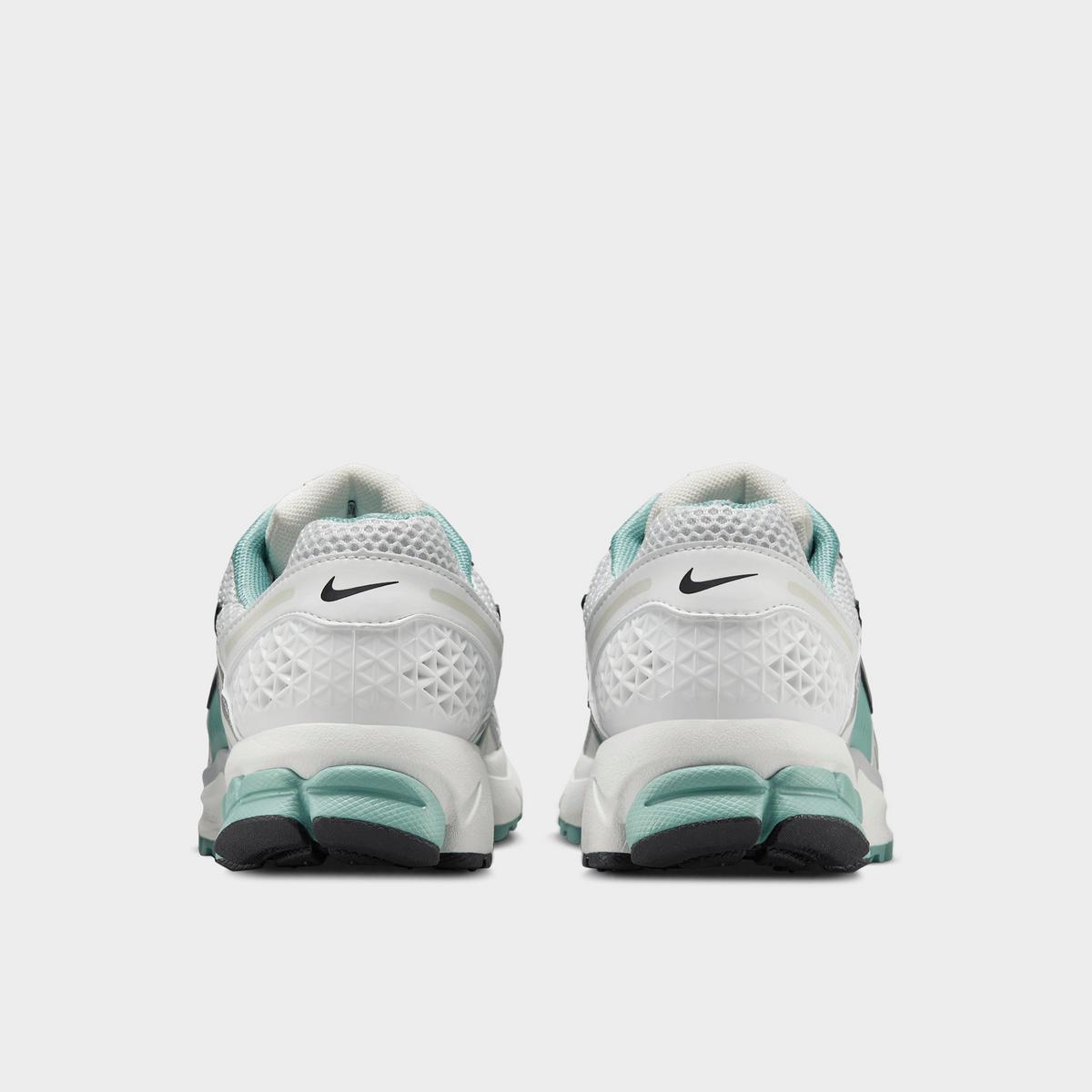 [HF1877-101] WOMENS NIKE ZOOM VOMERO 5 'CANNON'