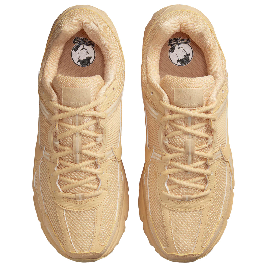 [HF5493-200] MENS NIKE ZOOM VOMERO 5 'CELESTIAL GOLD'