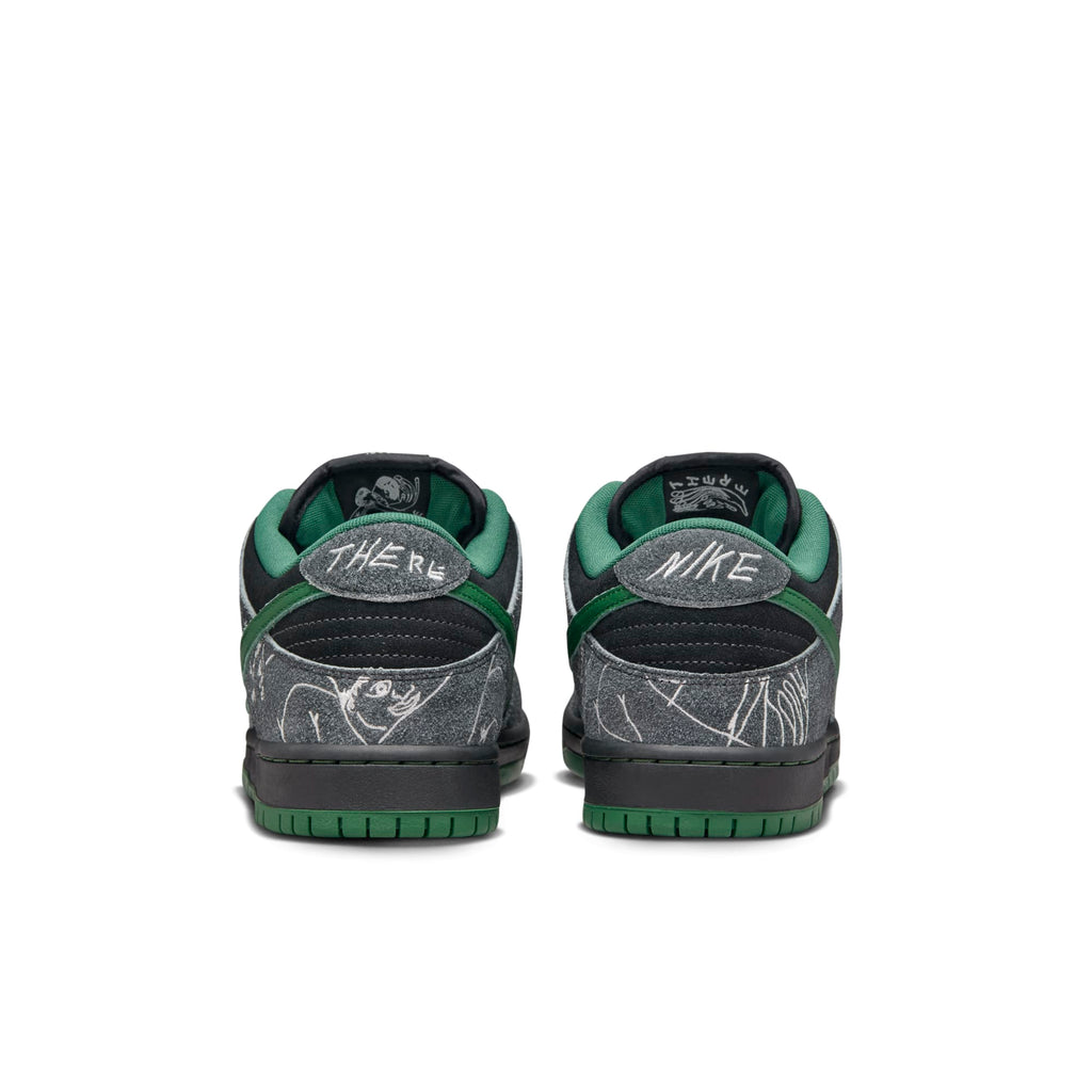 [HF7743-001] MENS NIKE SB DUNK LOW 'THERE SKATEBOARDS'