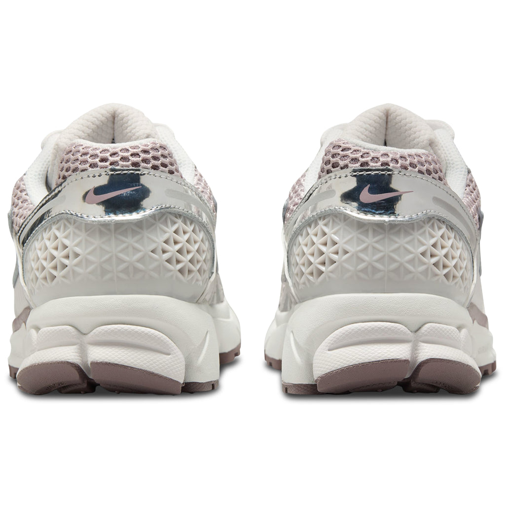 [HV6417-001] WOMENS NIKE ZOOM VOMERO 5 'METALLIC SILVER PLATINUM VIOLET'