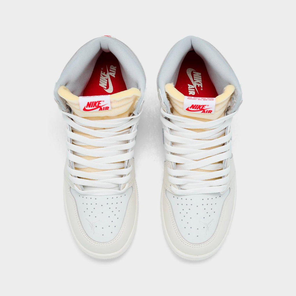 [IH4281-100] GRADE SCHOOL AIR JORDAN RETRO 1 HIGH OG 'SAIL UNIVERSITY RED'