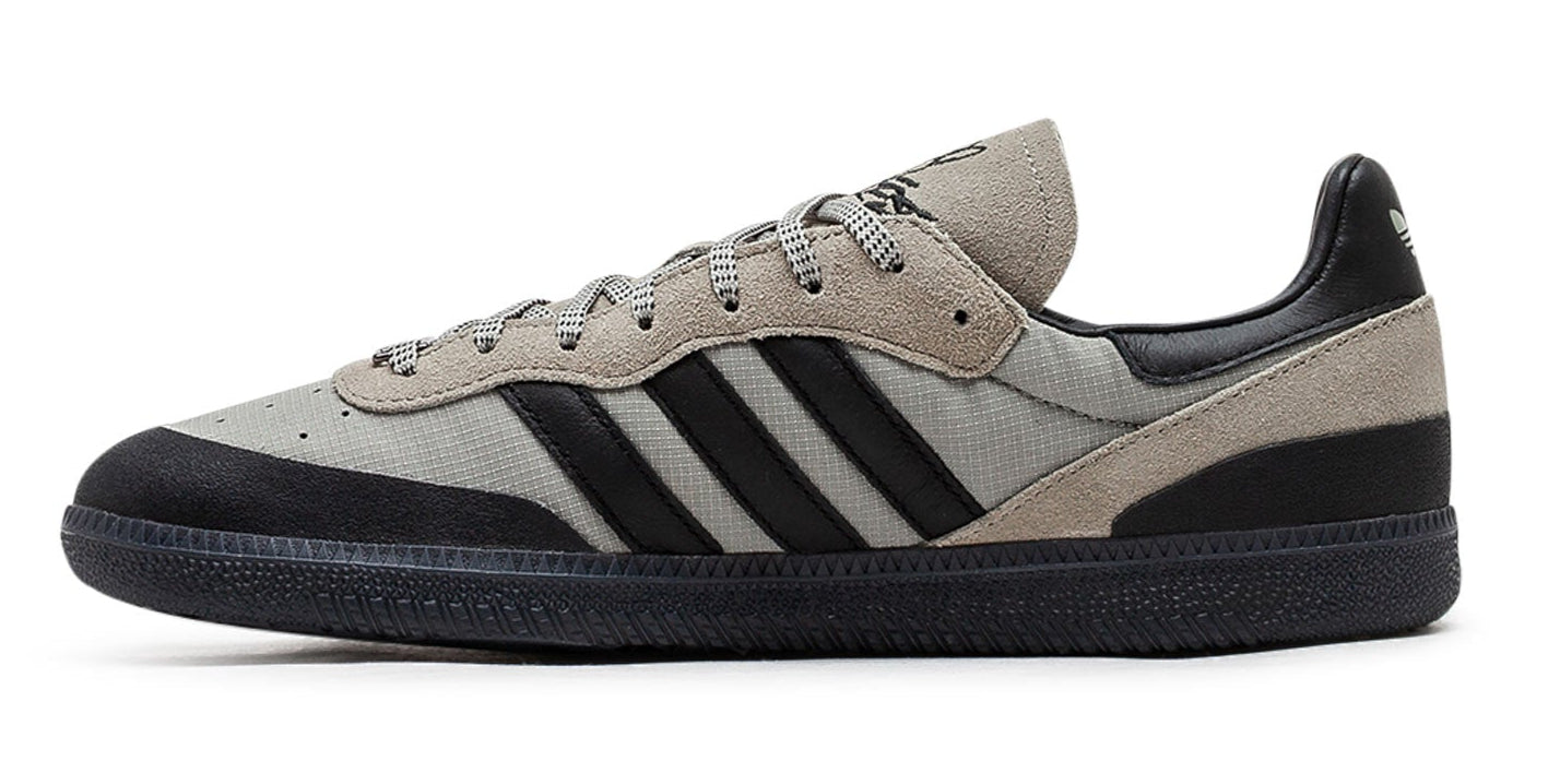 [JR5536] Mens Adidas Palos Hills '100 Thieves Silver Pebble Black'