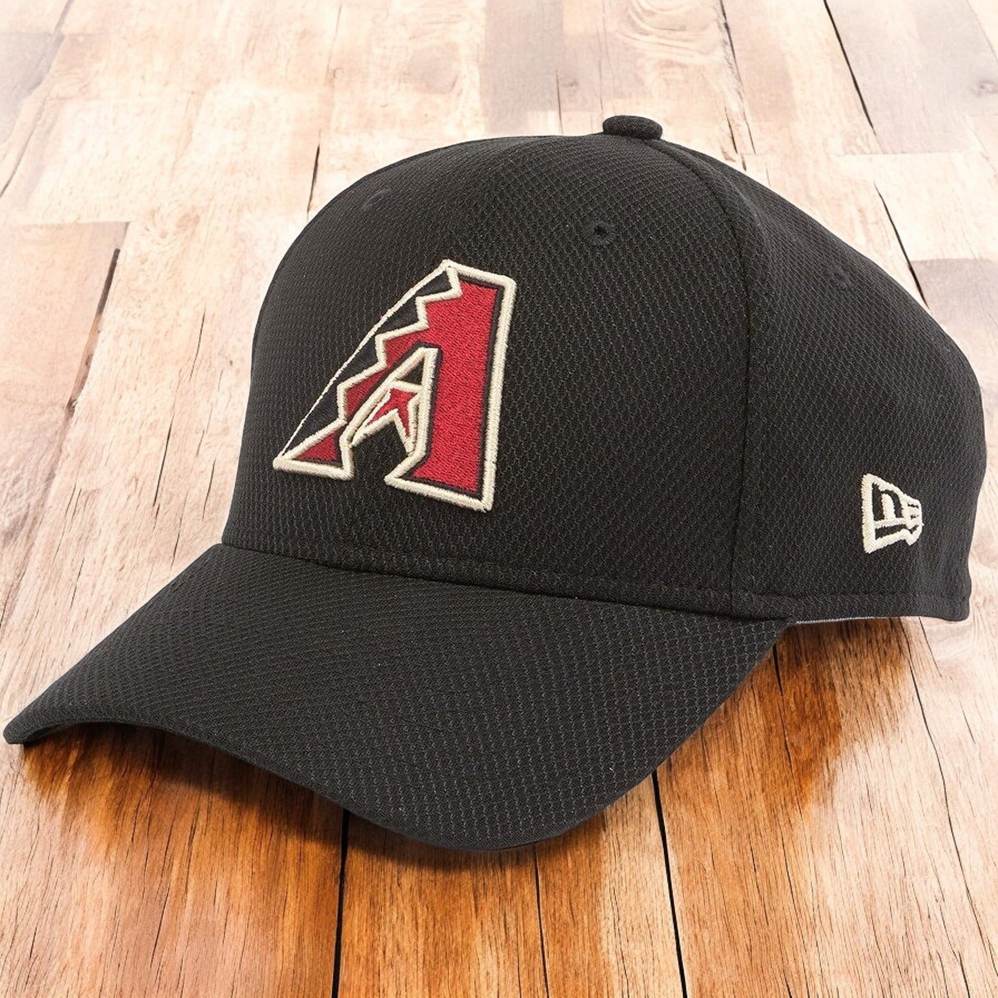 [11403332] Mens New Era MLB Diamond Era Classic 39Thirty Stretch Cap Arizona Diamondbacks