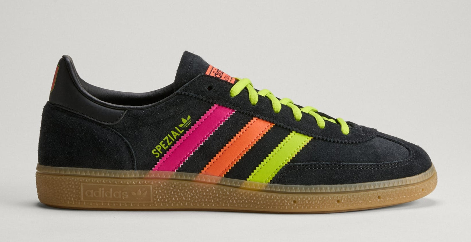 [HQ9440] MENS ADIDAS HANDBALL SPEZIAL 'FIFA WORLD CUP 2026 PERU'