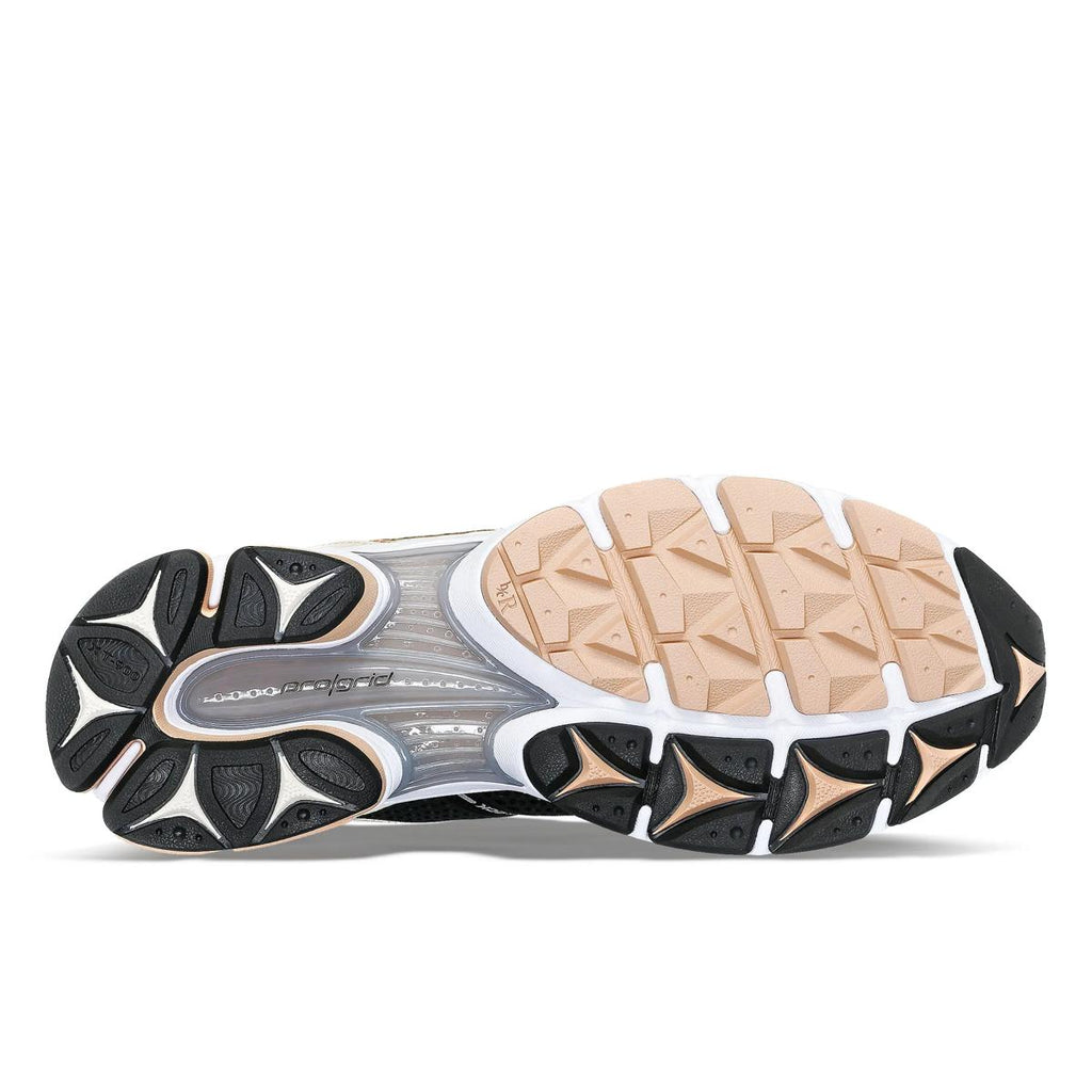 [S70704-11] MENS SAUCONY PROGRID TRIUMPH 4 'CREAM TAN'